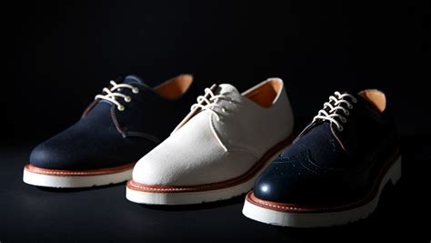 white soled shoes for men.